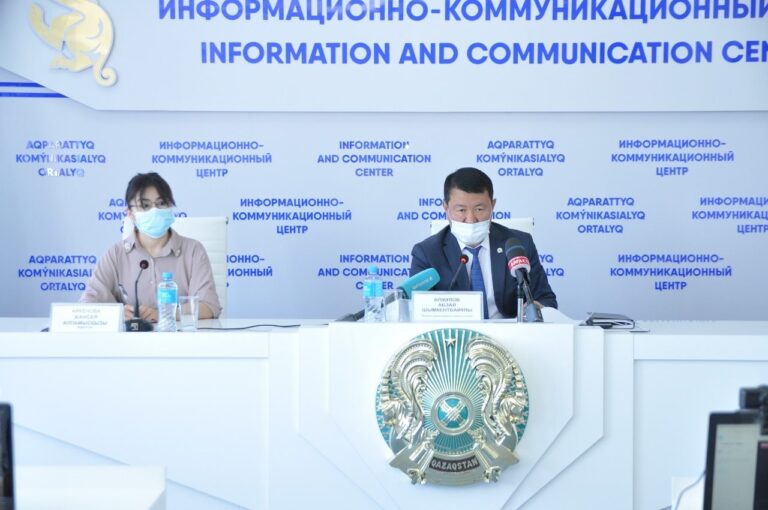 Шымкент: Қаратау ауданының әкімі атқарылған жұмыстар бойынша брифинг өткізді