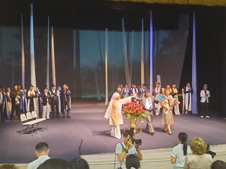 Шымкент: ОҚМПУ ұжымы – тәрбие мен білімнің,  руханият пен мәдениеттің қайнар көзі!