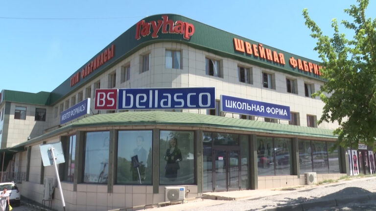 «Гауһар» тігін фабрикасында бүгінде 250 қыз-келіншек тұрақты жұмыспен қамтылған