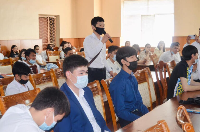 Шымкент: «Жастар практикасымен» 800-ден астам жас тәжірибеден өтуде