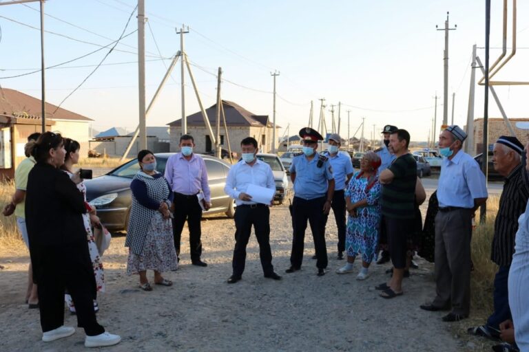 Шымкент: аудан әкімі «Асар-2» шағынауданы тұрғындарымен кездесті