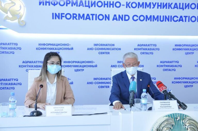 Абай ауданында 38 көшеге жарықшам орнату жұмыстары жүргізілуде