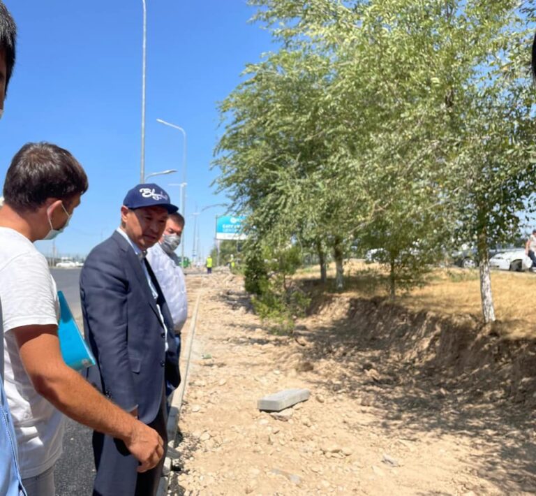 ҚАЛА ӘКІМІНІҢ ОРЫНБАСАРЫ ШАҺАРДАҒЫ ҚҰРЫЛЫСЫ ЖҮРІП ЖАТҚАН БІРҚАТАР НЫСАНДАРДЫ АРАЛАДЫ