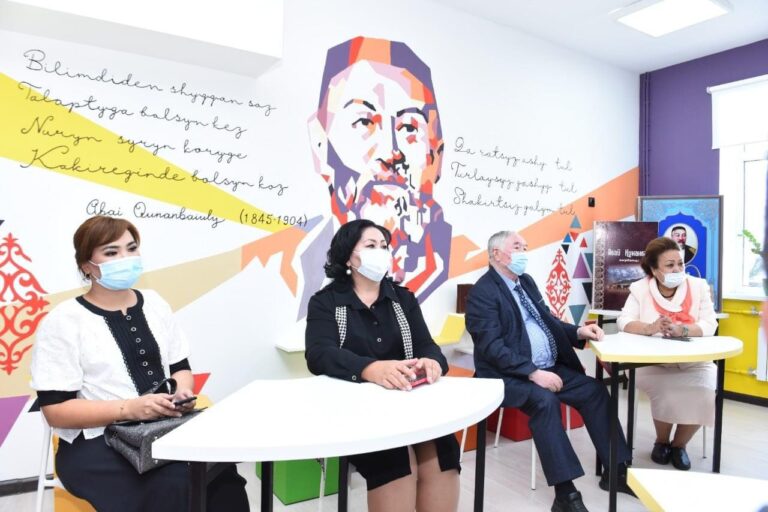 ҚАЛА МЕКТЕПТЕРІНДЕ ТӘУЕЛСІЗДІК ЖЕТІСТІКТЕРІ САРАЛАНДЫ