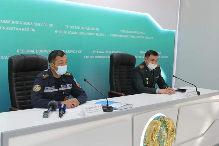 ТҮРКІСТАН: ТӨТЕНШЕ ЖАҒДАЙ ҚЫЗМЕТКЕРЛЕРІ ТҰРҒЫНДАРДЫ ЖОЛДА САҚ БОЛУҒА ШАҚЫРДЫ