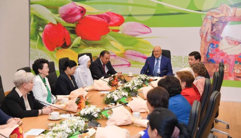 ШӨКЕЕВ ШАЙ ҮСТІНДЕ АРДАҚТЫ АНАЛАРМЕН КЕЛЕЛІ ӘҢГІМЕ ҚОЗҒАДЫ<br />
<b>Deprecated</b>: strip_tags(): Passing null to parameter #1 ($string) of type string is deprecated in <b>/var/www/vhosts/aptanews.kz/aptamedia.kz/wp-content/themes/Newspaper/loop-single.php</b> on line <b>64</b><br />
ШӨКЕЕВ ШАЙ ҮСТІНДЕ АРДАҚТЫ АНАЛАРМЕН КЕЛЕЛІ ӘҢГІМЕ ҚОЗҒАДЫ