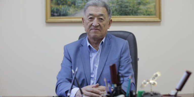 ТӨРТІНШІ БИЛІКТІ ТӨРГЕ ШЫҒАРМАҚ
