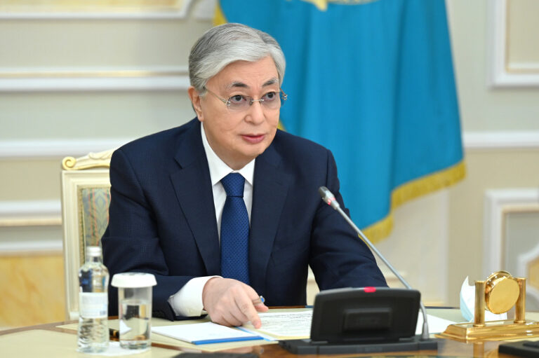 ПРЕЗИДЕНТ НҰР-СҰЛТАН МЕН АЛМАТЫ ӘКІМДЕРІНЕ БИІК ҮЙЛЕРДІ ТЫҒЫЗ САЛУДЫ ТОҚТАТУДЫ ТАПСЫРДЫ