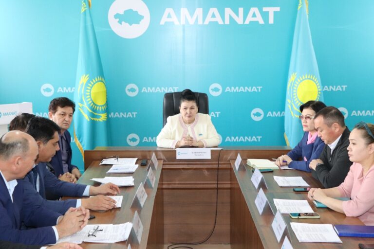 ТҮРКІСТАН: ҚОҒАМДЫҚ КЕҢЕСТІҢ ҚҰРАМЫ ТОЛЫҚТЫРЫЛЫП, ЖАҢА ТӨРАҒА САЙЛАНДЫ