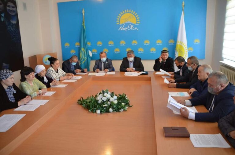 ТҮРКІСТАН: ЖЕТІСАЙДА «ПАРАСАТ» ПІКІРТАЛАС КЛУБЫ ҚҰРЫЛДЫ