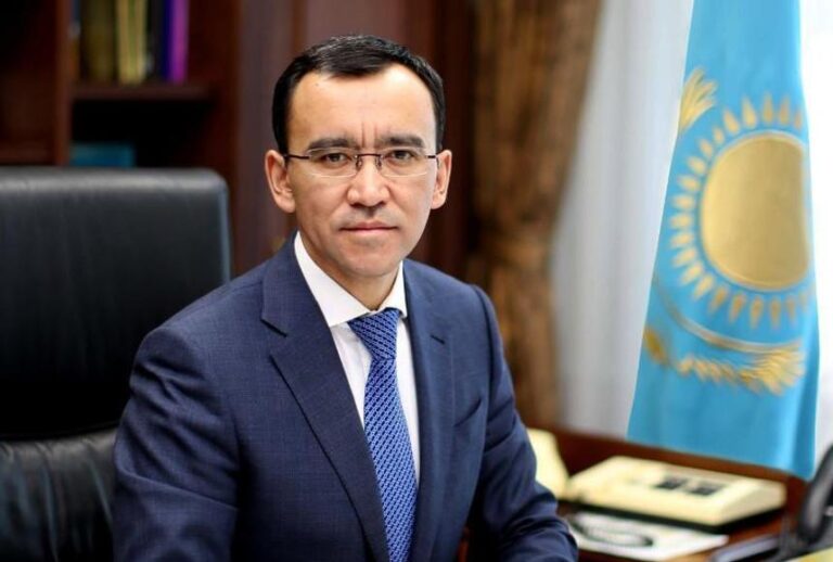 РЕФЕРЕНДУМ АРҚЫЛЫ КОНСТИТУЦИЯНЫҢ 33 БАБЫНА ТҮЗЕТУ ЕНГІЗІЛЕДІ – МӘУЛЕН ӘШІМБАЕВ