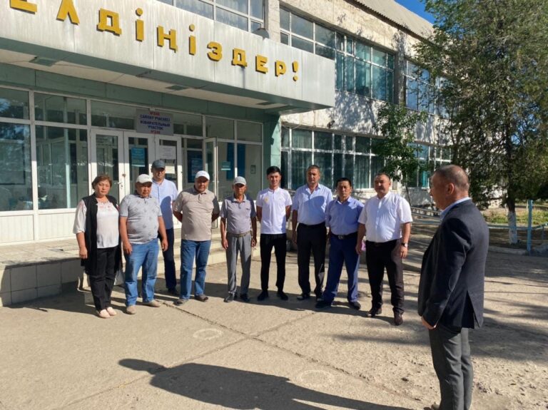 ТҮРКІСТАН-ЖЕТІСАЙ: ЖЕТІСАЙ ҚАЛАСЫНЫҢ ТҰРҒЫНДАРЫН РЕФЕРЕНДУМДЫ ҚОЛДАУҒА ШАҚЫРДЫ