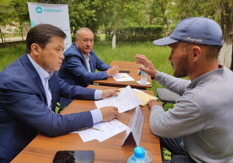 «AMANAT»: ШАЛҒАЙДАҒЫ ЕЛДІ МЕКЕНДЕРДІҢ МӘСЕЛЕСІН ШЕШУ КӨЗДЕЛУДЕ