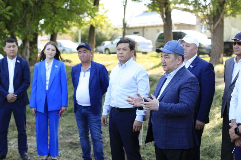 «AMANAT»: РЕСПУБЛИКАЛЫҚ ШТАБ МҮШЕСІ ТҮРКІСТАН ОБЛЫСЫНА ЖҰМЫС САПАРЫМЕН КЕЛДІ