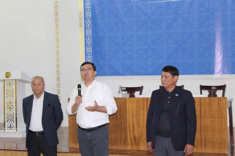 «AMANAT»: МӘЖІЛІС ДЕПУТАТЫ ЖЕТІСАЙ ХАЛҚЫН РЕФЕРЕНДУМДЫ ҚОЛДАУҒА ШАҚЫРДЫ