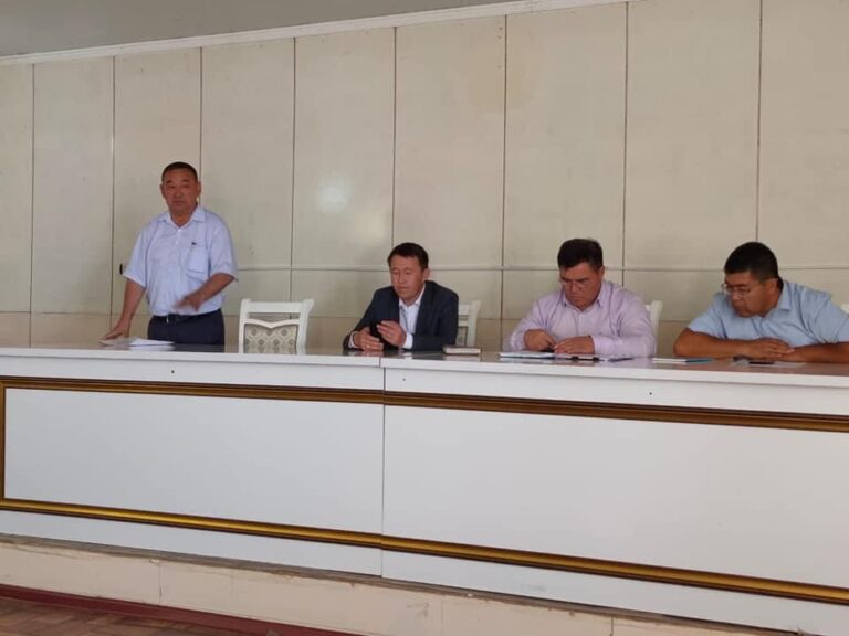 Референдум: Сауран ауданында Ескі Иқан ауыл округінің тұрғындарымен кездесу өткізілді