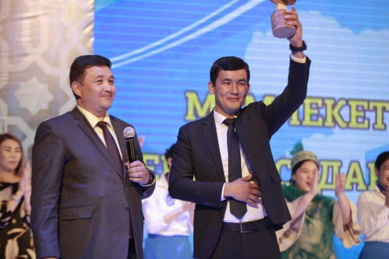 ТҮРКІСТАН ӨҢІРІНІҢ МЕМЛЕКЕТТІК ҚЫЗМЕТШІЛЕРІ ӨЗ ӘРІПТЕСТЕРІНЕ РУХАНИ МЕРЕКЕЛІК КЕШ СЫЙЛАДЫ<br />
<b>Deprecated</b>: strip_tags(): Passing null to parameter #1 ($string) of type string is deprecated in <b>/var/www/vhosts/aptanews.kz/aptamedia.kz/wp-content/themes/Newspaper/loop-single.php</b> on line <b>64</b><br />
ТҮРКІСТАН ӨҢІРІНІҢ МЕМЛЕКЕТТІК ҚЫЗМЕТШІЛЕРІ ӨЗ ӘРІПТЕСТЕРІНЕ РУХАНИ МЕРЕКЕЛІК КЕШ СЫЙЛАДЫ