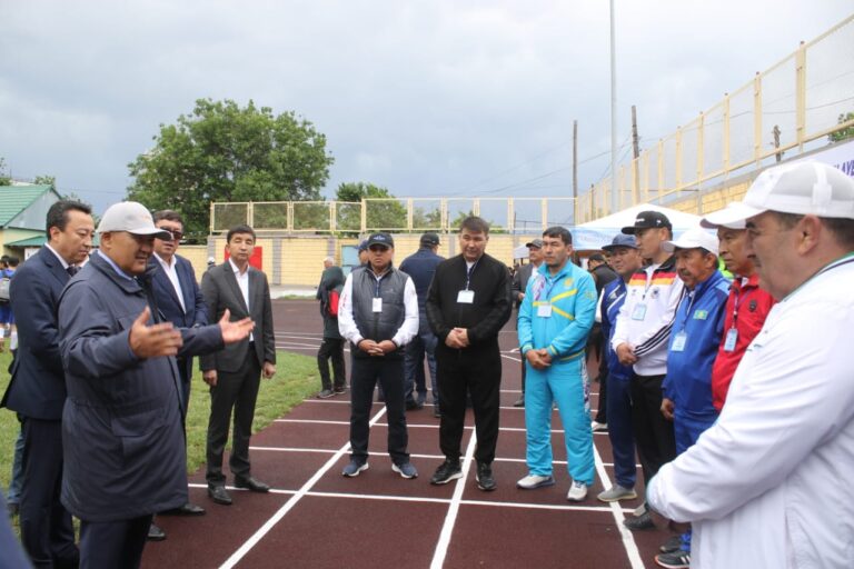 ӨМІРЗАҚ ШӨКЕЕВ: «ТҮРКІСТАН ОБЛЫСЫНА ОҚУШЫЛАР ТАСЫМАЛЫ ҮШІН 100 АВТОБУС БӨЛІНЕДІ»