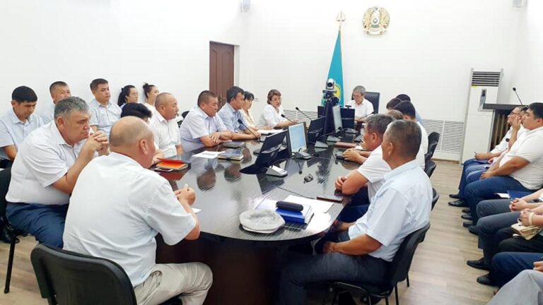 ТҮРКІСТАН: ШАРДАРАДА ХАЛЫҚ ДЕНСАУЛЫҒЫН САҚТАУ БОЙЫНША МӘЖІЛІС ӨТТІ