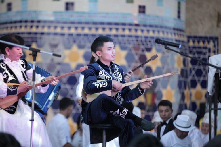 ҚАЗЫҒҰРТ АУДАНЫНЫҢ ТҮРКІСТАНДАҒЫ МӘДЕНИЕТ КҮНДЕРІ ӨЗ МӘРЕСІНЕ ЖЕТТІ