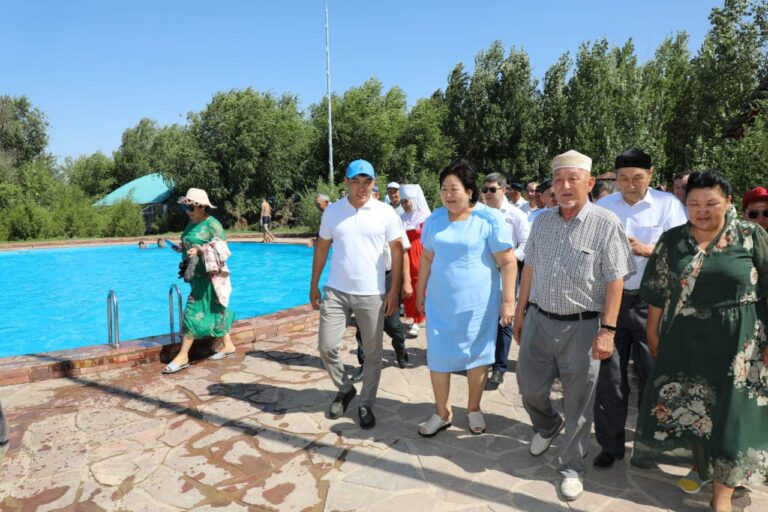 ТҮРКІСТАН: АРЫСТА ЗАМАНАУИ ҮЛГІДЕГІ ДЕМАЛЫС АЙМАҒЫ АШЫЛДЫ