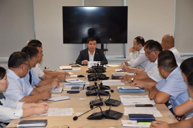 ТҮРКІСТАН: БАСҚАРМА БАСШЫСЫ «ҚОҒАМДЫҚ КЕЛІСІМ» КММ ФИЛИАЛ БАСШЫЛАРЫНЫҢ ЕСЕБІН ТЫҢДАДЫ