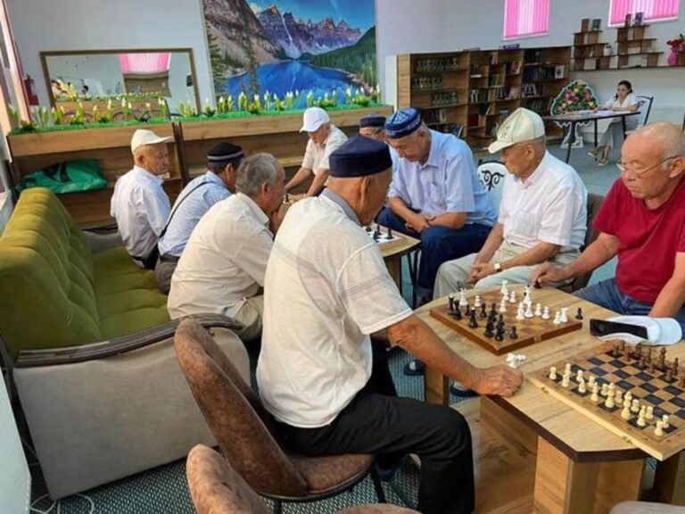 ТУРКЕСТАН: В КЕЛЕСЕ ОКАЗЫВАЮТ ПОМОЩЬ 250 ПЕНСИОНЕРАМ И 72 ЛЮДЯМ С ОГРАНИЧЕННЫМИ ВОЗМОЖНОСТЯМИ