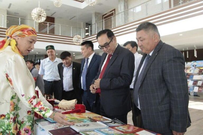 В ТУРКЕСТАНЕ ПРОШЛО МЕРОПРИЯТИЕ, ПОСВЯЩЕННОЕ 150-ЛЕТИЮ АХМЕТА БАЙТУРСЫНОВА