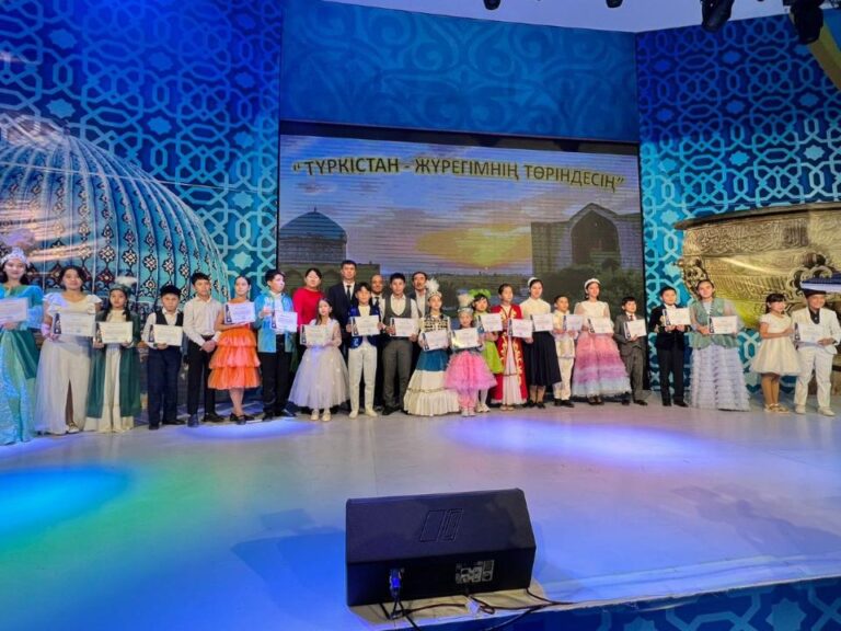В ТУРКЕСТАНЕ ПРОШЕЛ КОНКУРС ПАТРИОТИЧЕСКОЙ ПЕСНИ