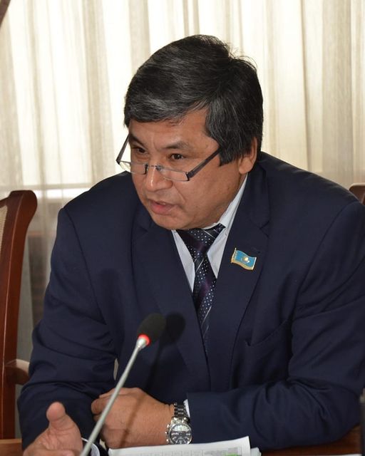 ӘДІЛДІК ТУЫН ҚАЗІР ЖӘНЕ ӘРДАЙЫМ КӨТЕРІП ЖҮРЕЙІК!