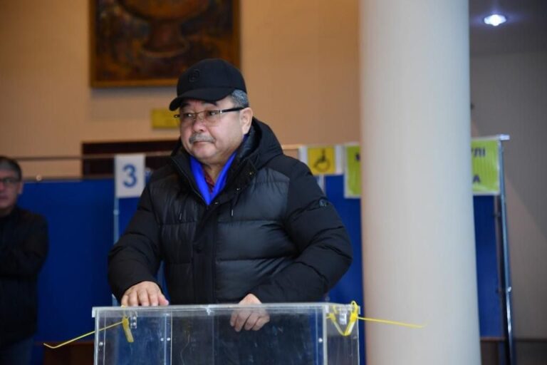 ДАМУҒА СЕРПІН БЕРЕДІ