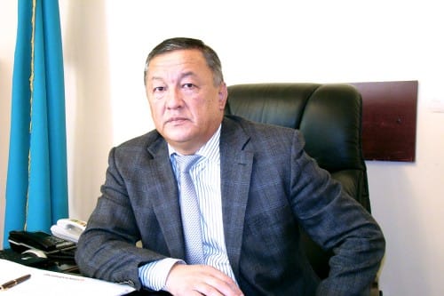 АЛДЫМЫЗДА ПРЕЗИДЕНТПЕН БІРГЕ ЕҢСЕРЕР ҮЛКЕН МІНДЕТТЕР ТҰР