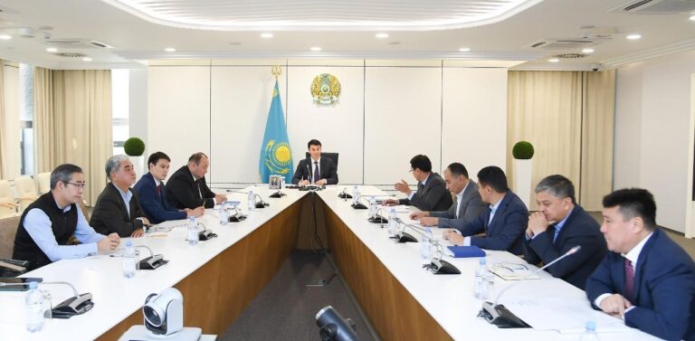 ТҮРКІСТАНДА «ТҮРКІ ӘЛЕМІНІҢ ОРТАЛЫҒЫ» НЫСАНЫНЫҢ ТҰЖЫРЫМДАМАСЫН ӘЗІРЛЕУ ЖӨНІНДЕ МӘЖІЛІС ҰЙЫМДАСТЫРЫЛДЫ