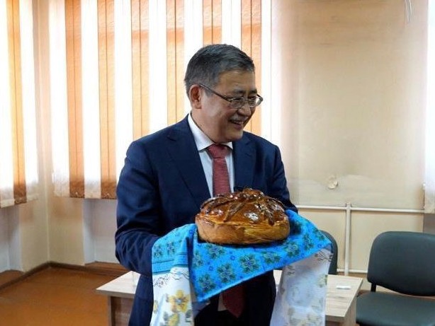 МЕЙРАМ ҚАЖЫКЕН: БІЛІМ ТҰЛҒА ҚАЛЫПТАСТЫРАДЫ