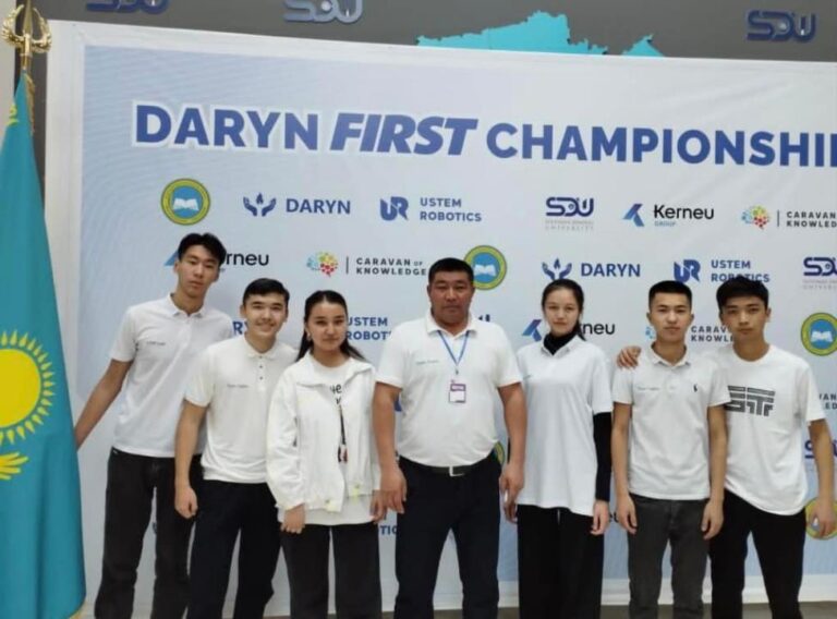 ТҮРКІСТАН ОБЛЫСЫНЫҢ ОҚУШЫЛАРЫ РОБОТ ҚҰРАСТЫРУДАН БІРІНШІ ОРЫНҒА ИЕ БОЛДЫ