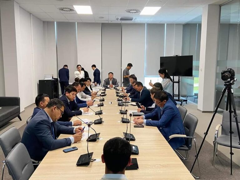 ТҮРКІСТАН ОБЛЫСЫНДА 100-ДЕН АСТАМ ЖАСТЫҢ БИЗНЕС-ЖОБАСЫ ҚАРАЛДЫ