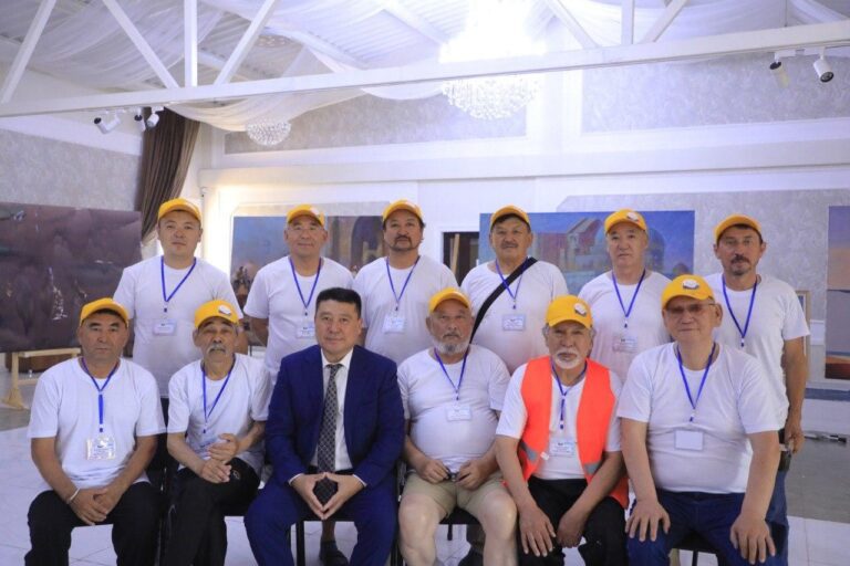 ТҮРКІСТАНДА «ART TURKISTAN» ХАЛЫҚАРАЛЫҚ ӨНЕР ФЕСТИВАЛІ АЯСЫНДА СУРЕТШІЛЕР СИМПОЗИУМЫ ӨТІП ЖАТЫР