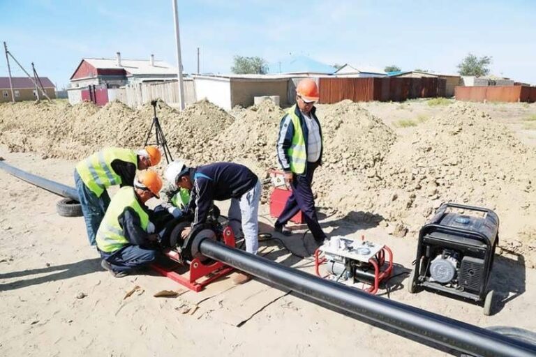 ТҮРКІСТАН ҚАЛАСЫН МЫРҒАЛЫМСАЙ ЖЕР АСТЫ СУ КЕН ОРНЫНАН АУЫЗ СУМЕН ҚАМТАМАСЫЗ ЕТУ МӘСЕЛЕСІ ТАЛҚЫЛАНДЫ