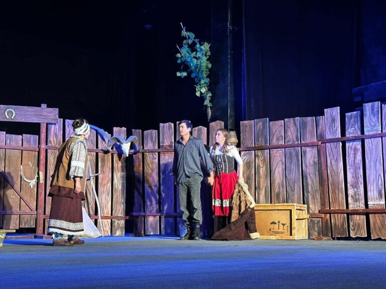 РАЙЫМБЕК СЕЙТМЕТОВ ТЕАТРЫНДА ЖАҢА МАУСЫМ АШЫЛДЫ