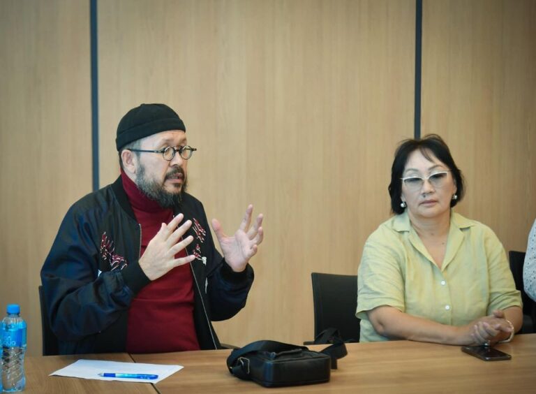 ТҮРКІСТАНДА ТҮРКІ ӘЛЕМІНІҢ ҮЗДІК ДИЗАЙНЕРЛЕРІ БАС ҚОСТЫ