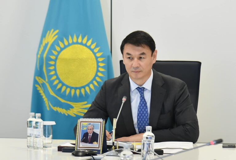 ТҮРКІСТАН: 30-ҒА ЖУЫҚ ИНВЕСТИЦИЯЛЫҚ ЖОБАНЫ ЖҮЗЕГЕ АСЫРУ БАРЫСЫ ТАЛҚЫЛАНДЫ