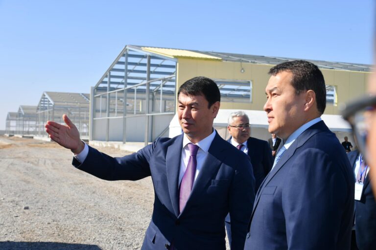 ТҮРКІСТАН ОБЛЫСЫНДА ЖАҢА ӨНЕРКӘСІПТІК ПАРК ПЕН ЗАМАНАУИ КӨПБЕЙІНДІ АУРУХАНА АШЫЛАДЫ