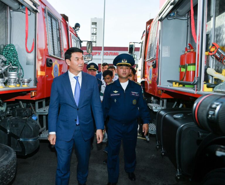 ТҮРКІСТАНДЫҚ ҚҰТҚАРУШЫЛАРҒА ӨРТ СӨНДІРУ КӨЛІКТЕРІ ТАБЫСТАЛДЫ