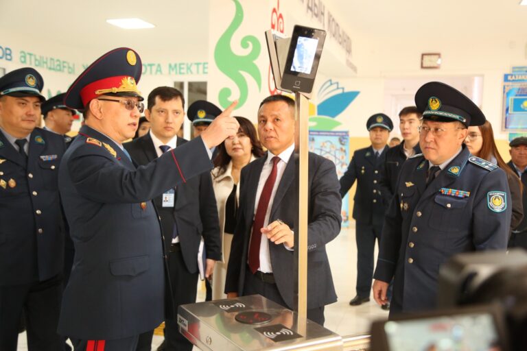 Департамент басшысы мектептердің қауіпсіздік жүйесін тексеріп, оқушылармен кездесті<br />
<b>Deprecated</b>: strip_tags(): Passing null to parameter #1 ($string) of type string is deprecated in <b>/var/www/vhosts/aptanews.kz/aptamedia.kz/wp-content/themes/Newspaper/loop-single.php</b> on line <b>64</b><br />
Департамент басшысы мектептердің қауіпсіздік жүйесін тексеріп, оқушылармен кездесті