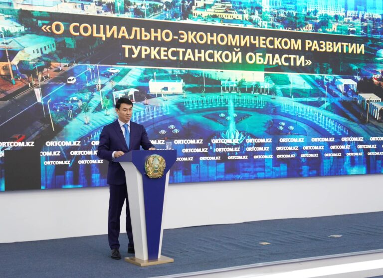 ДАРХАН САТЫБАЛДЫ: «КӘСІПКЕРЛЕР КЕЛЕДІ ДЕП КҮТІП ОТЫРМАЙМЫН, АЛДАРЫНА ӨЗІМ БАРАМЫН»