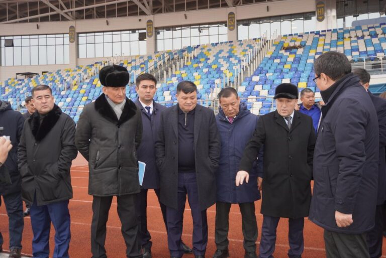 ДЕПУТАТТАР «TURKESTAN-ARENA» МЕКЕМЕСІНІҢ ЖҰМЫСЫМЕН ТАНЫСТЫ