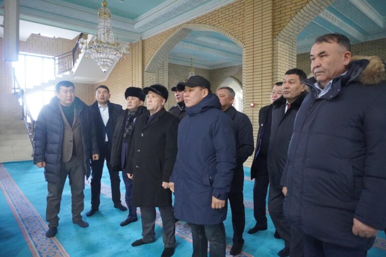 Түркістан облыстық мәслихатының депутаттары Сарыағаш медресе-колледжінің жұмысымен танысты<br />
<b>Deprecated</b>: strip_tags(): Passing null to parameter #1 ($string) of type string is deprecated in <b>/var/www/vhosts/aptanews.kz/aptamedia.kz/wp-content/themes/Newspaper/loop-single.php</b> on line <b>64</b><br />
Түркістан облыстық мәслихатының депутаттары Сарыағаш медресе-колледжінің жұмысымен танысты