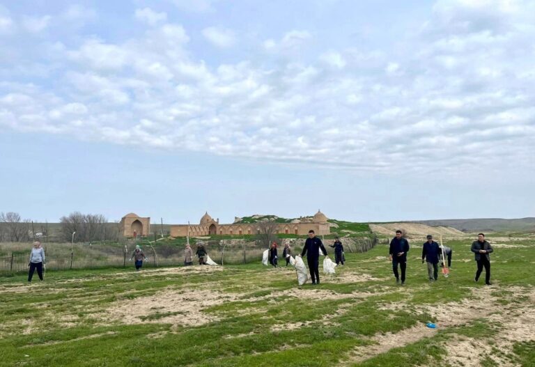 СОЗАҚТА ЭКОАКЦИЯ АЯСЫНДА КИЕЛІ МЕКЕНДЕР ҚОҚЫСТАН ТАЗАРТЫЛДЫ