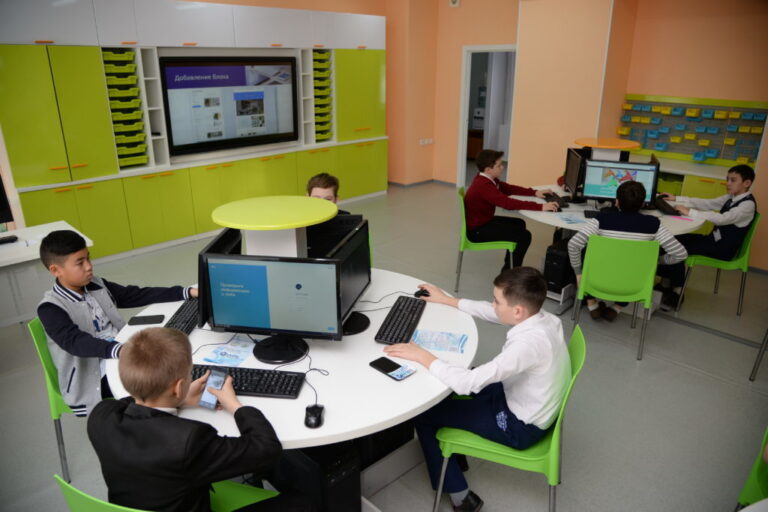 Озық технологияларға негіз­дел­ген білім экономикасын құру