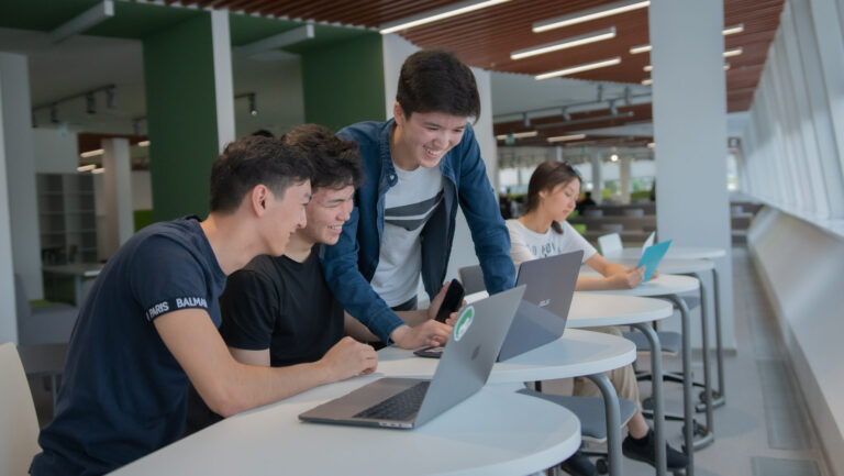 Жыл сайын IT-университеттер инновациялық ортаны құруға жұмыс жасайды